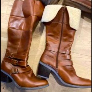 Hush Puppies Leather Heeled Boot